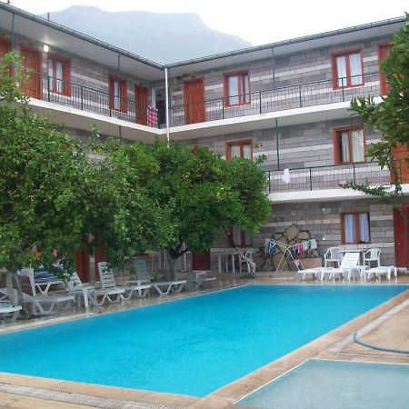 Ipsos Hotel Белдиби Екстериор снимка