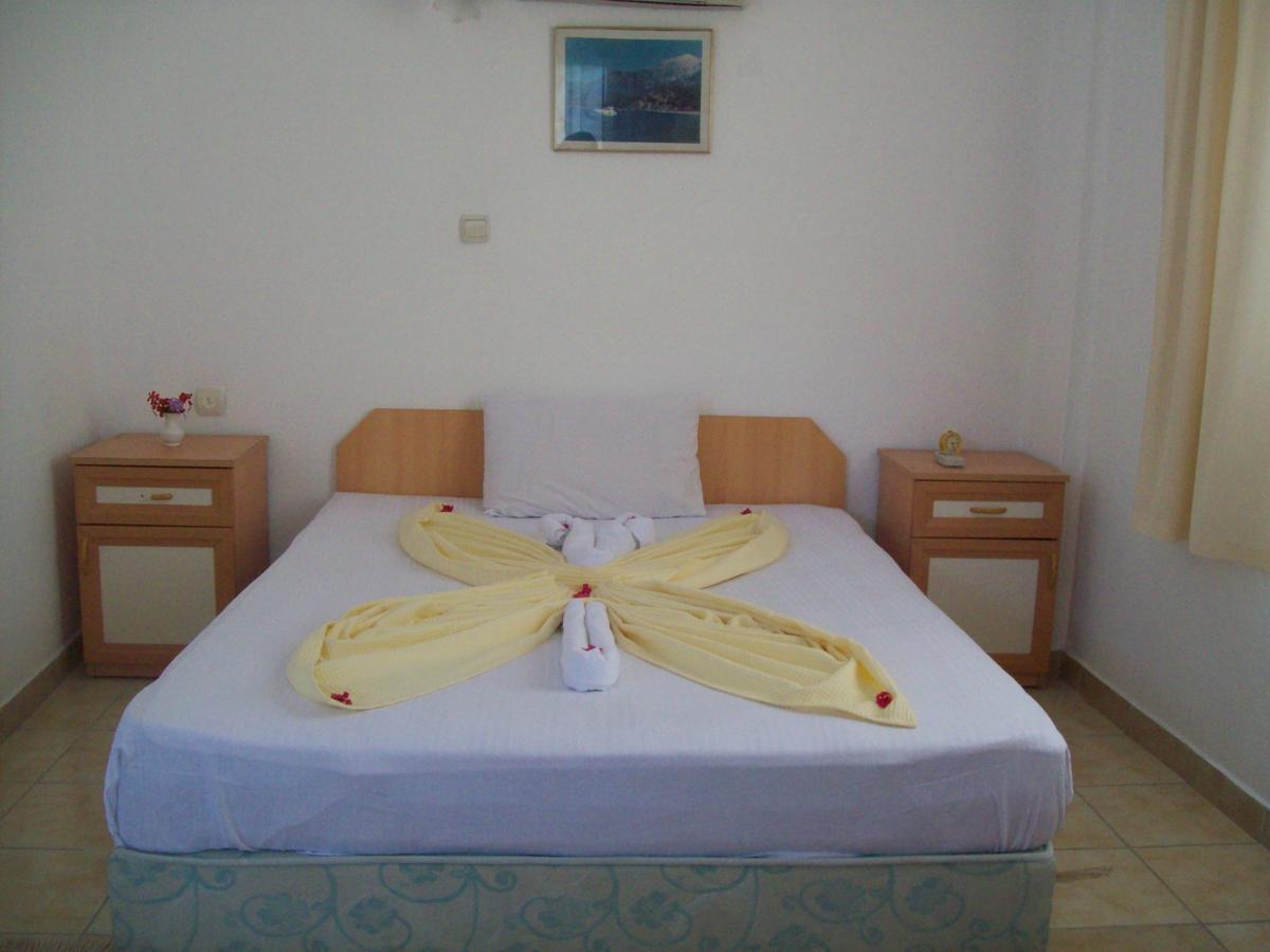 Ipsos Hotel Белдиби Екстериор снимка