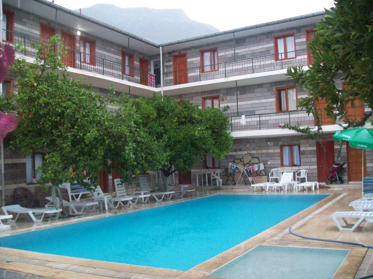 Ipsos Hotel Белдиби Екстериор снимка